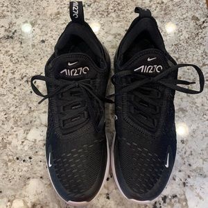 Nike Air Max 270 Size 7